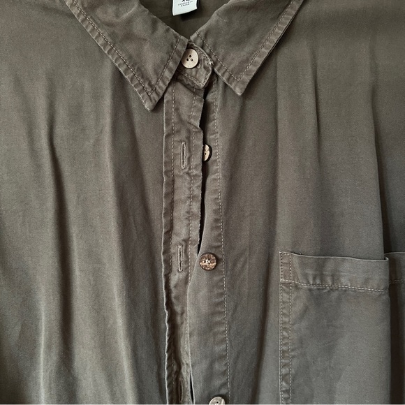 Tentree button up - Picture 3 of 4